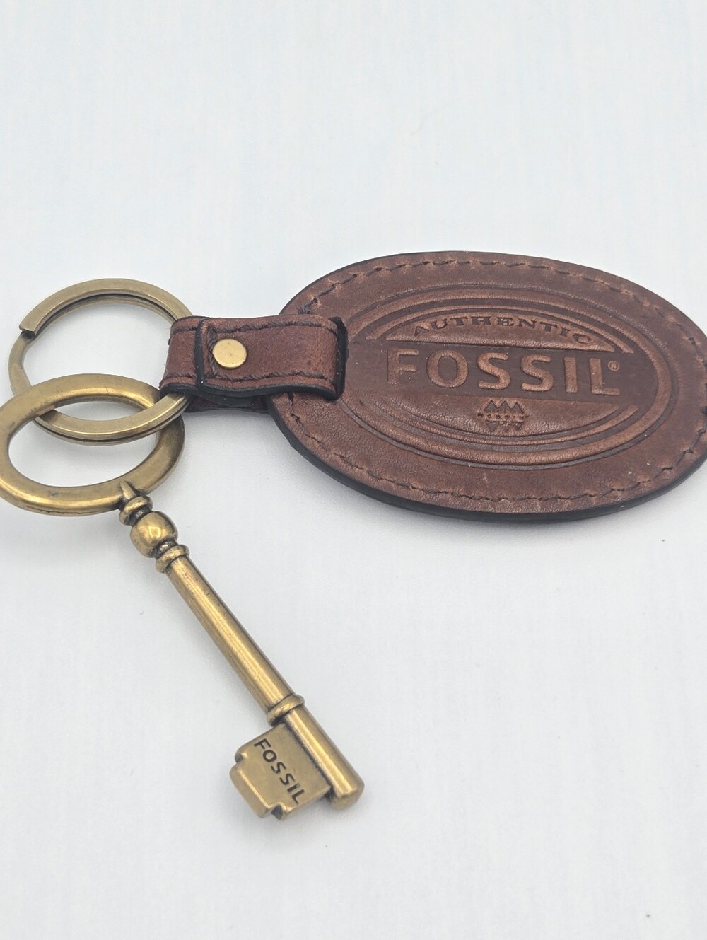 FOSSIL Key Lock Brown Leather Strap Fob Bag Charm Keychain Hang Tag Oval
